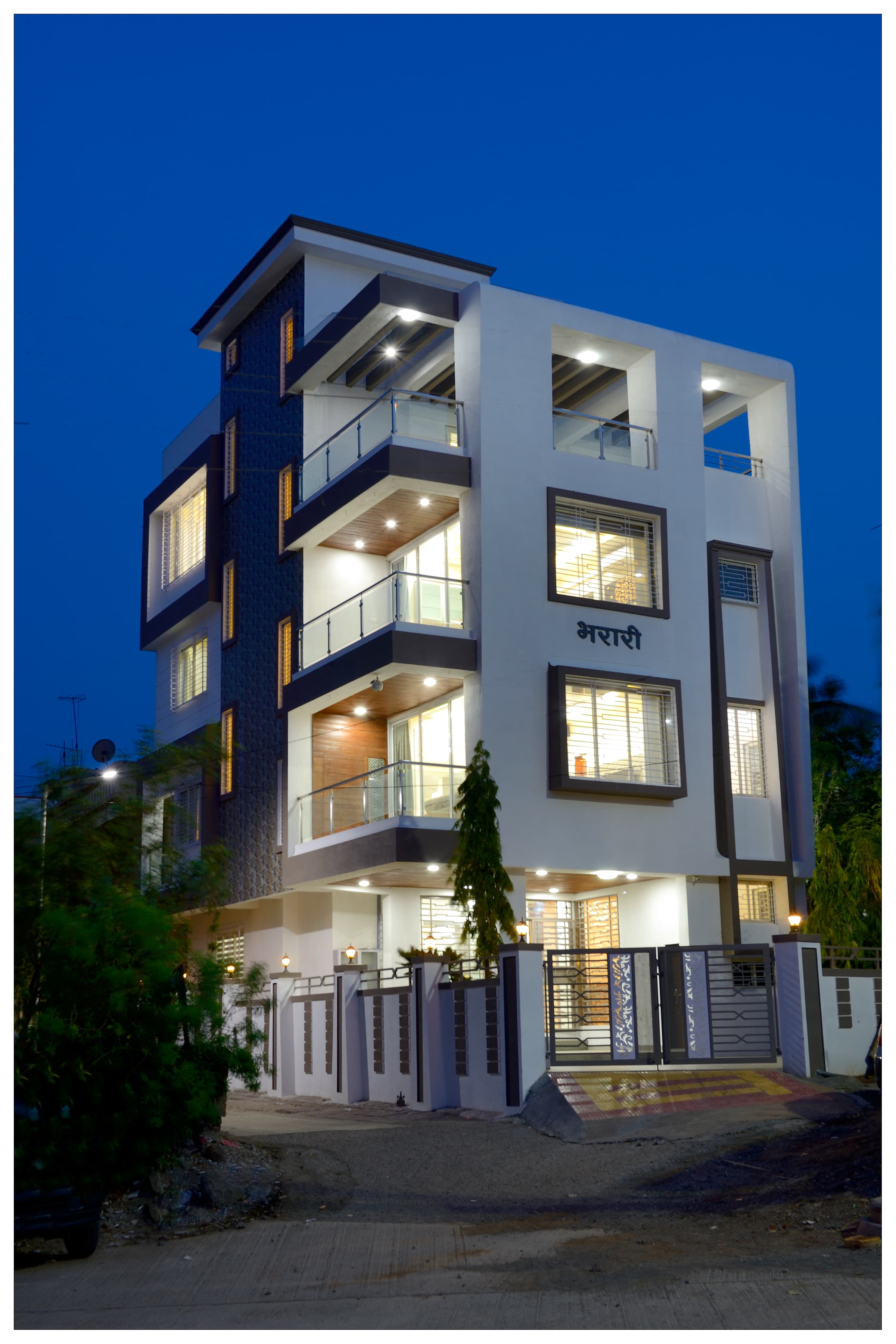 Adv. Baravkar Office & House